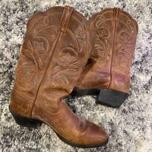 Ariat cowboy boots